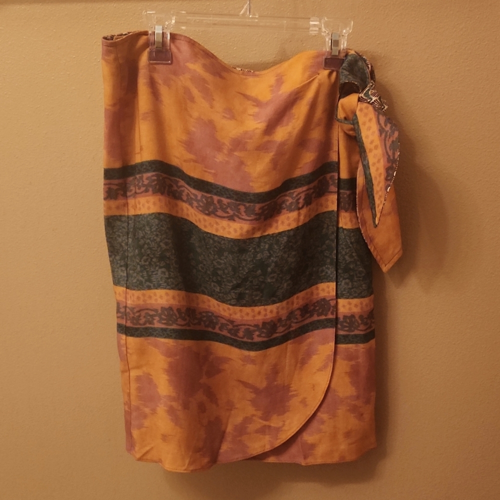 Trucco wrap skirt